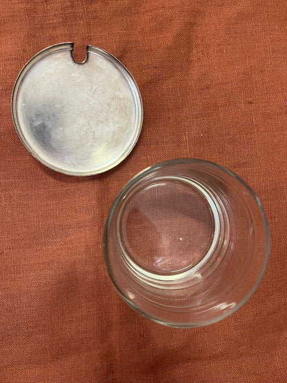 Pot Art Déco en verre avec couvercle métal chromé et bouton bakélite ambré vintage