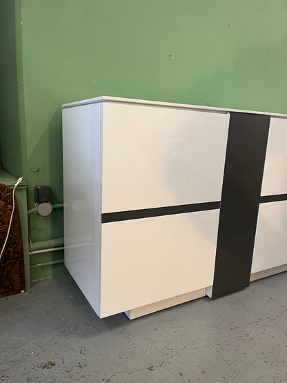 buffet moderne laqué blanc et gris