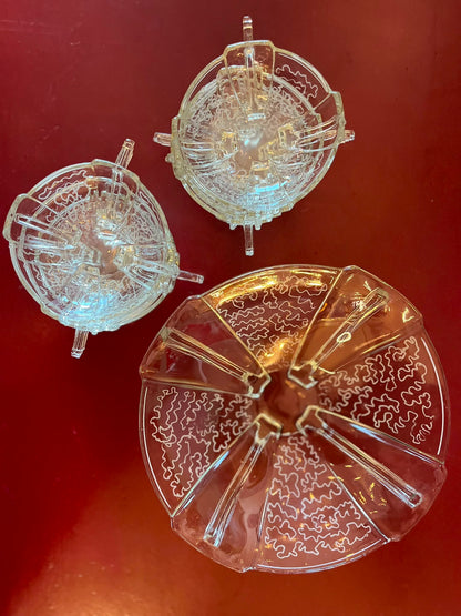 Service à salade de fruits vintage en verre gravé, dans le goût Art déco, 9 pièces