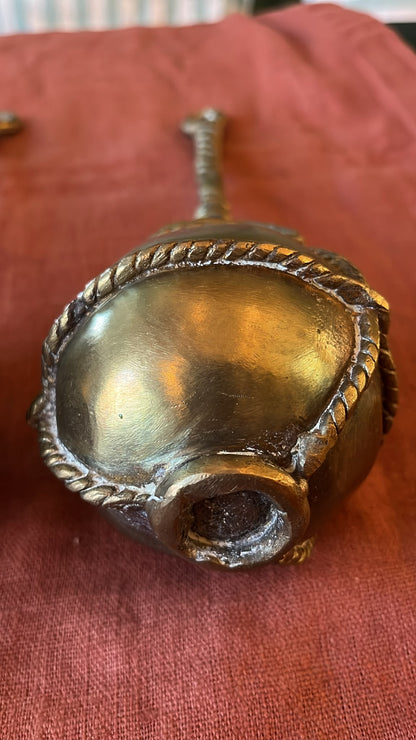 Paire de porteurs d’eau africains en bronze – XXe siècle
