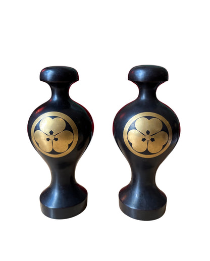 Ancienne paire de bouteilles à saké japonaises