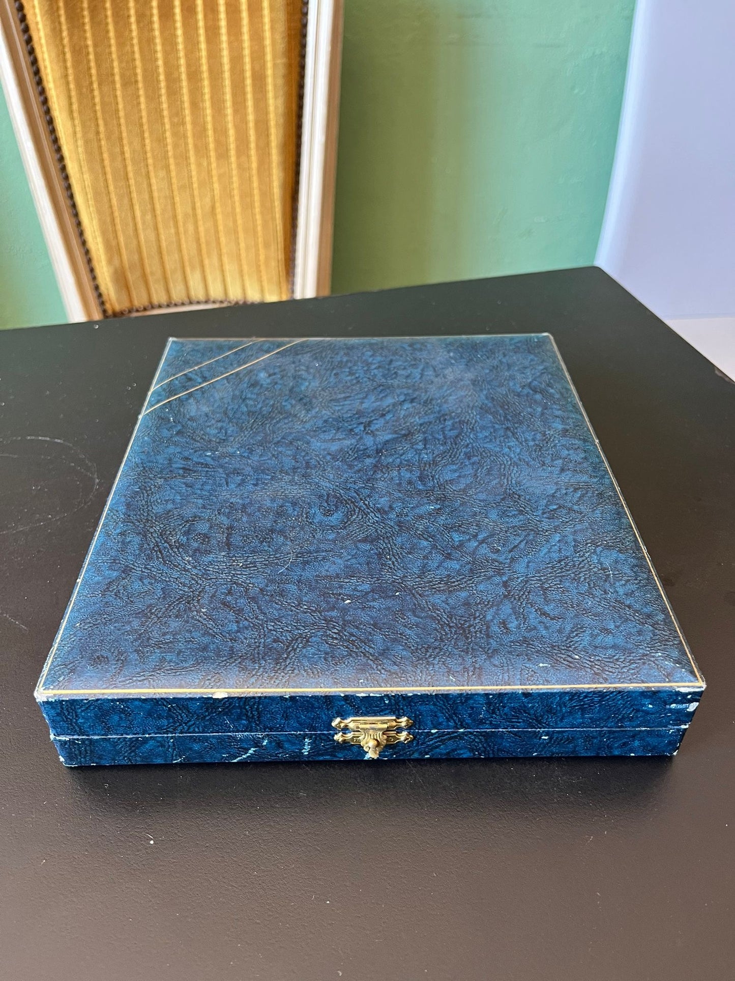 Coffret de baptême ancien assiette creuse et cuillère en métal argenté