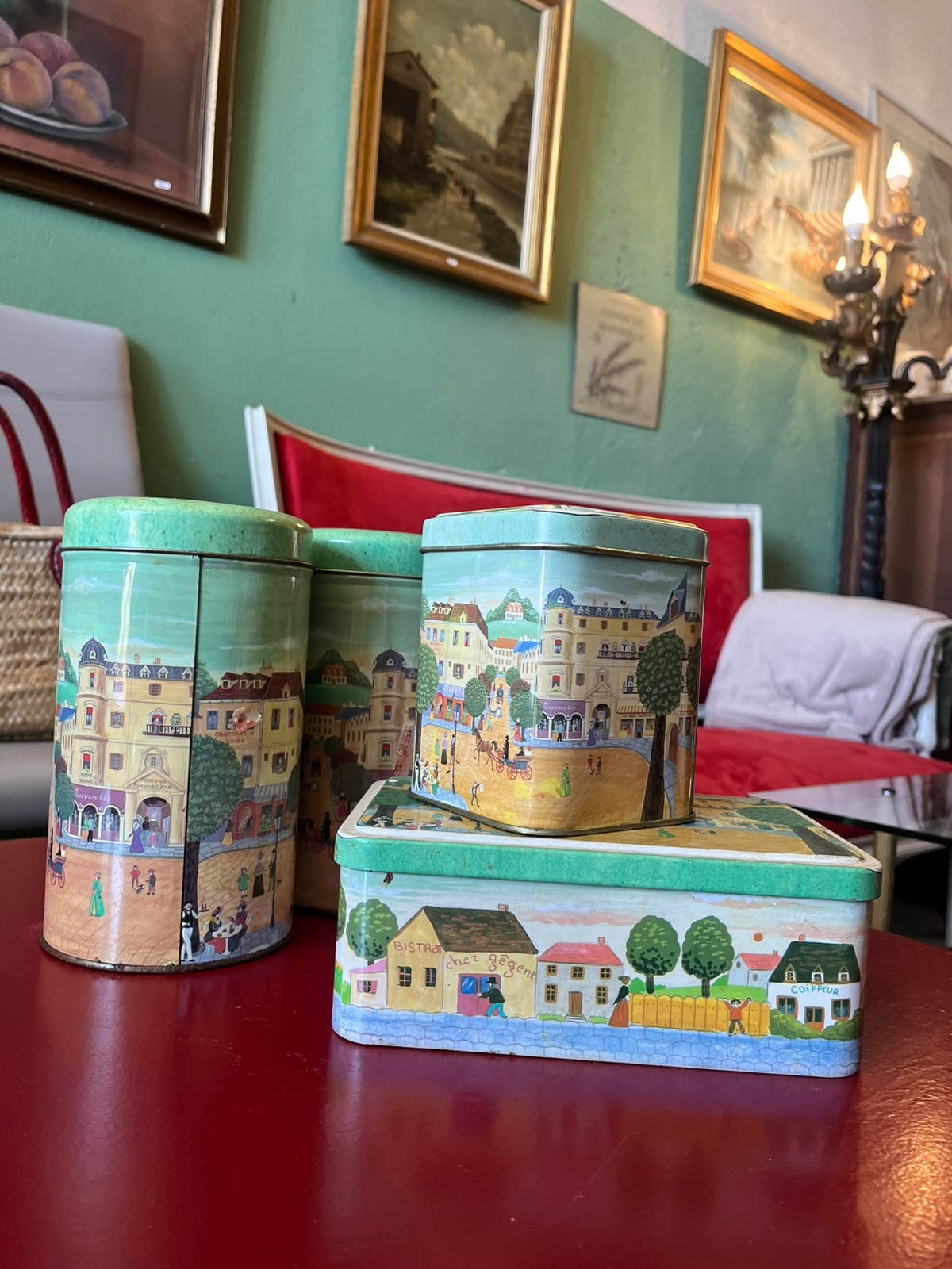 Lot de 4 boîtes anciennes en métal décor village parisien style naïf