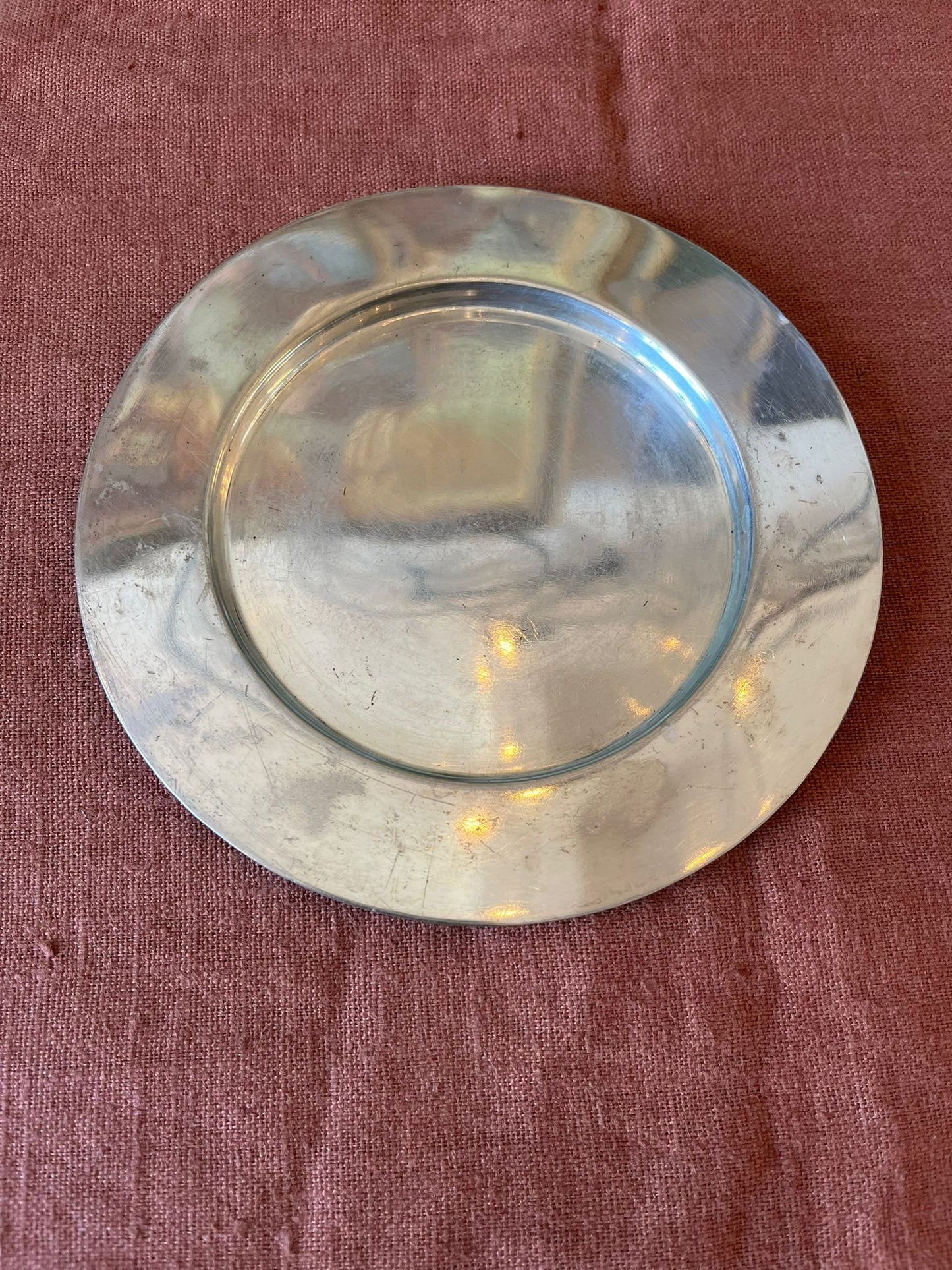 Petite soucoupe en métal argenté diamètre 16,5 cm