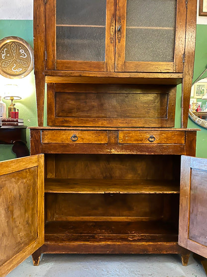 Buffet de cuisine ancien 2 corps bois massif vitré vers 1920-1940