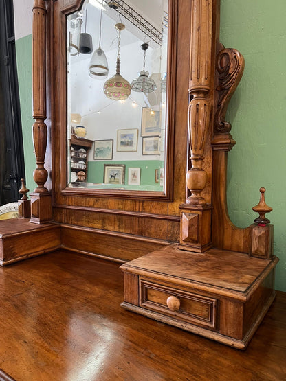 Commode Louis-Philippe XIXe noyer avec miroir psyché biseauté style Louis XV rocaille