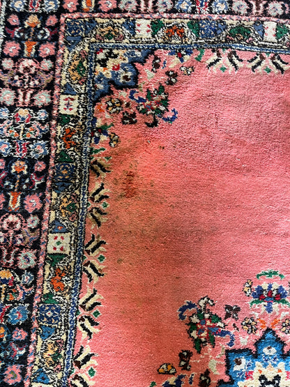 Grand tapis marocain ancien noué main en laine rose 305 x 206 cm