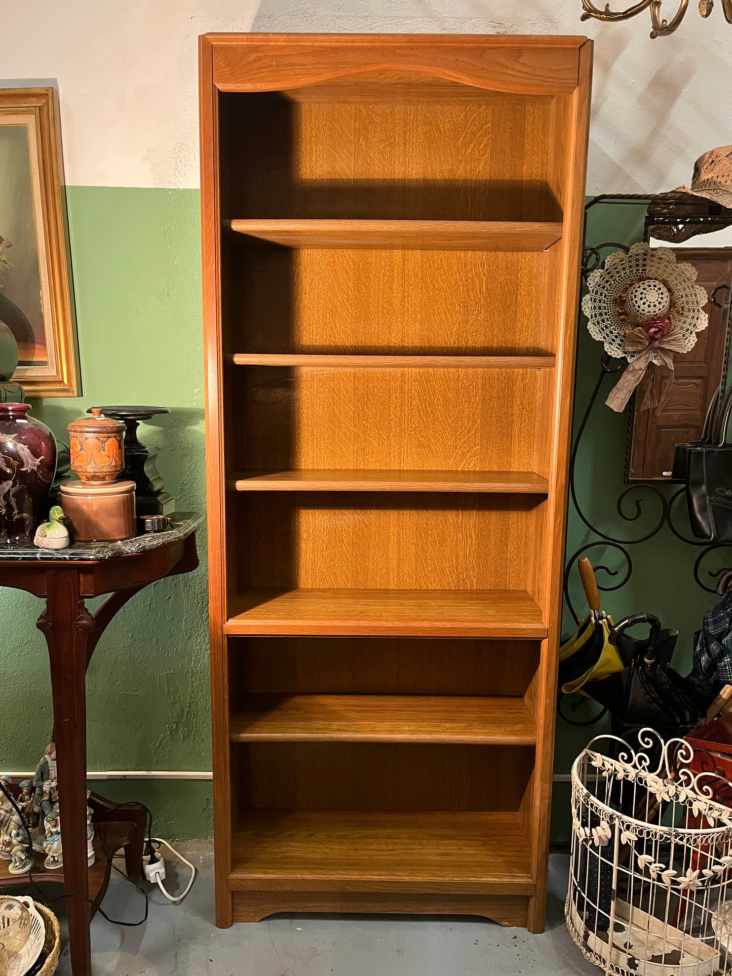 Étagères bibliothèque en bois