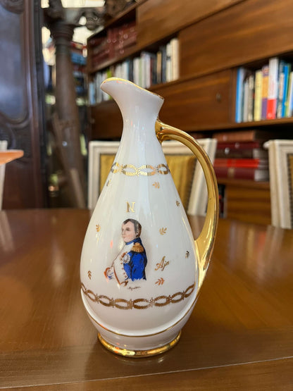 Aiguière porcelaine France Napoléon Joséphine décor doré vintage