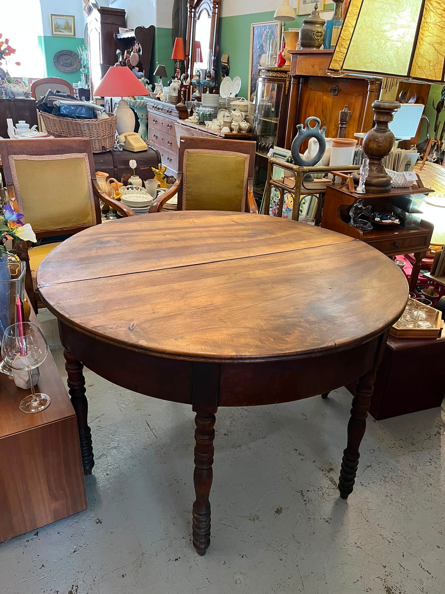 Table demi-lune extensible en bois massif