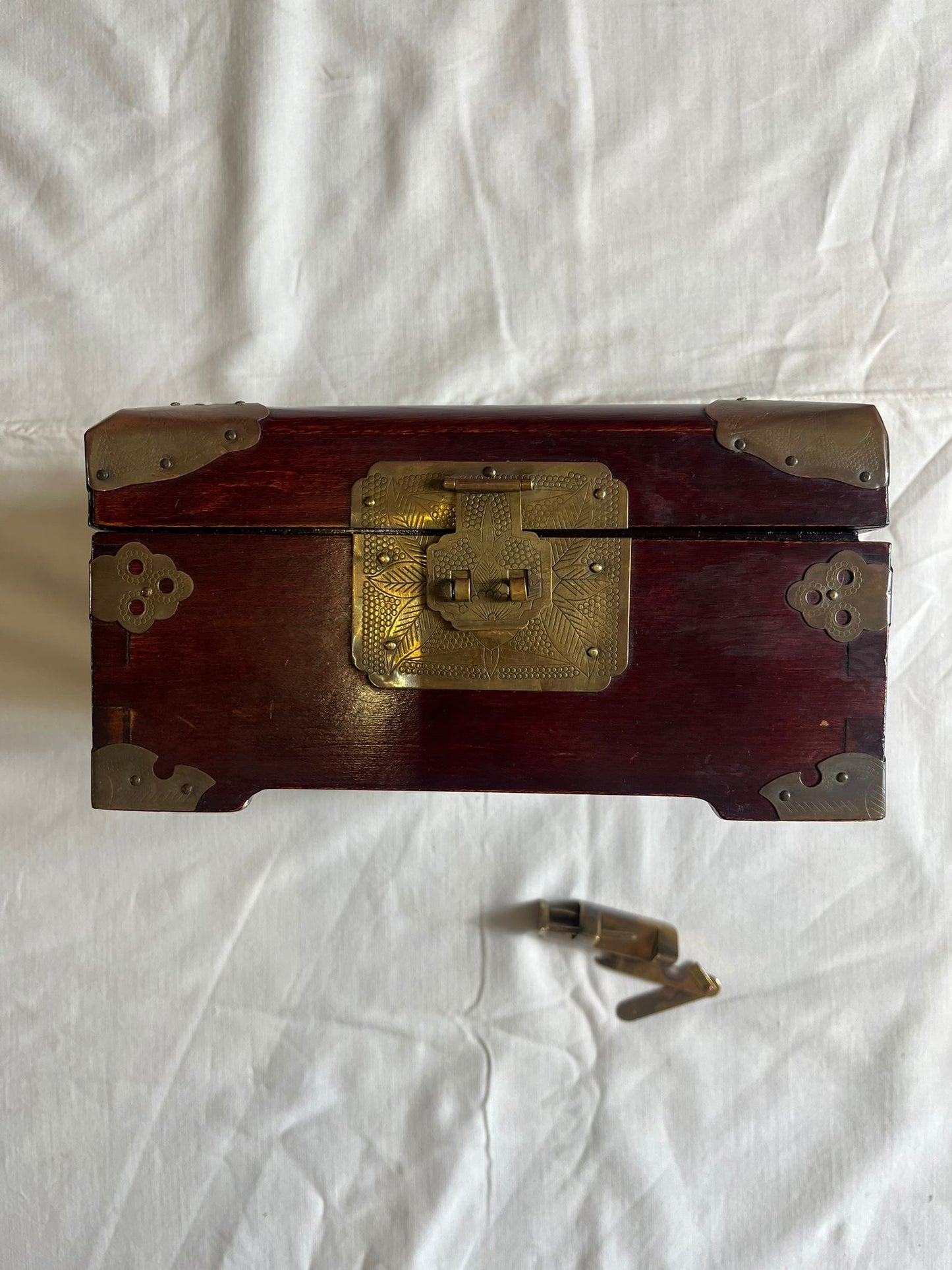 Boîte à Bijoux Chinoise Ancienne Bois Laiton Pierre Jade Coffret Asiatique
