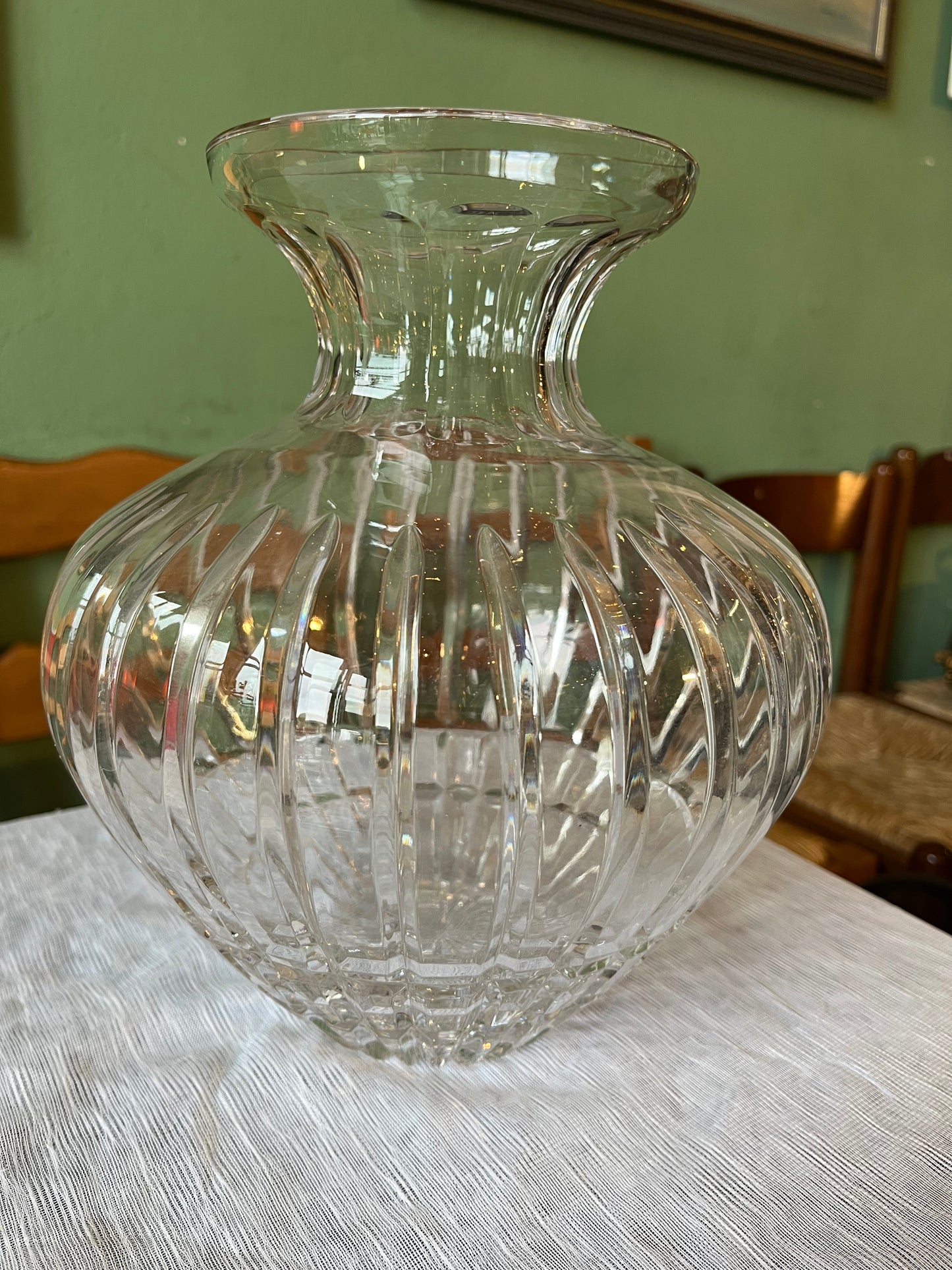 Grand vase amphore en cristal taillé