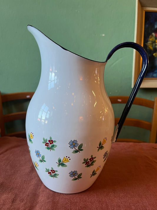 Grand broc ancien émaillé décor floral