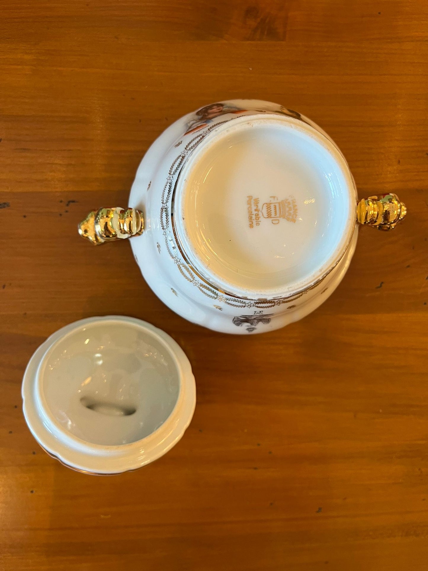 Bonbonnière Napoléon Joséphine porcelaine française couverte vintage