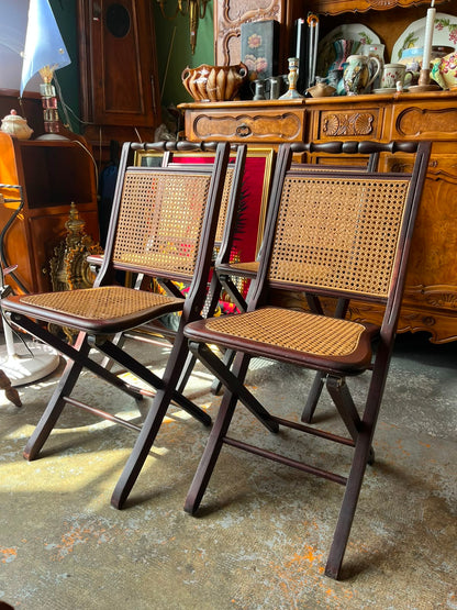 Lot de 4 chaises pliantes cannage et bois teinté style vintage années 1970