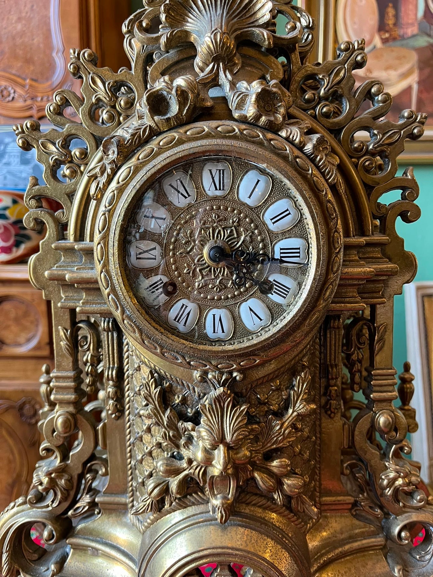 Pendule Napoléon III régule doré décor Renaissance XIXe mouvement mécanique