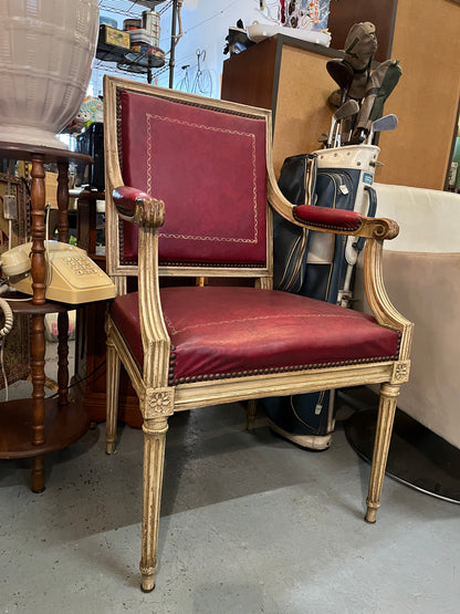 Fauteuil style Louis XVI vue profil structure bois