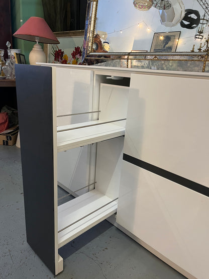 buffet moderne laqué blanc et gris