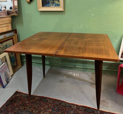 Table portefeuille en bois