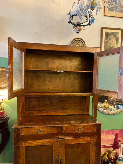 Buffet de cuisine ancien 2 corps bois massif vitré vers 1920-1940
