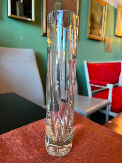 Vase soliflore en cristal gravé décor floral