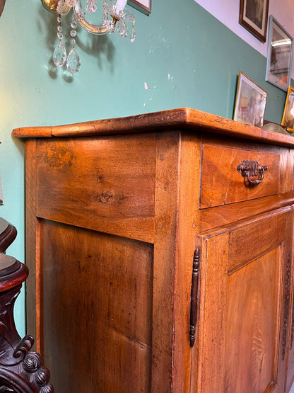 Buffet ancien en noyer massif 2 portes 2 tiroirs XIXe siècle campagne