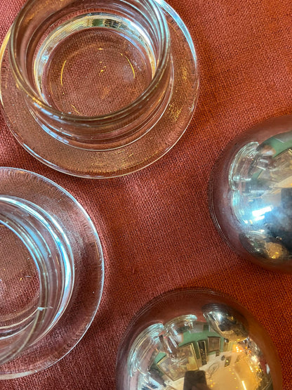 Paire de beurriers individuels Art déco en verre et métal chromé