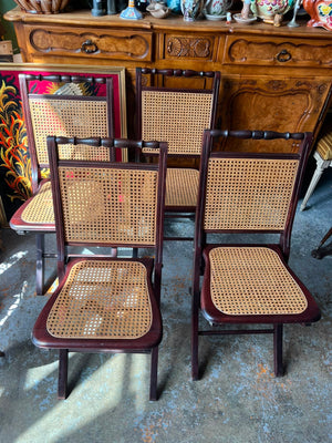 Lot de 4 chaises pliantes cannage et bois teinté style vintage années 1970