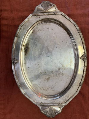Plat de service Art Déco métal argenté ovale décor géométrique 1930
