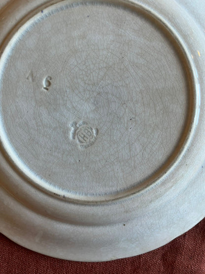 Assiette ancienne terre de fer parlante « L’Électeur » – Choisy-le-Roi XIXe