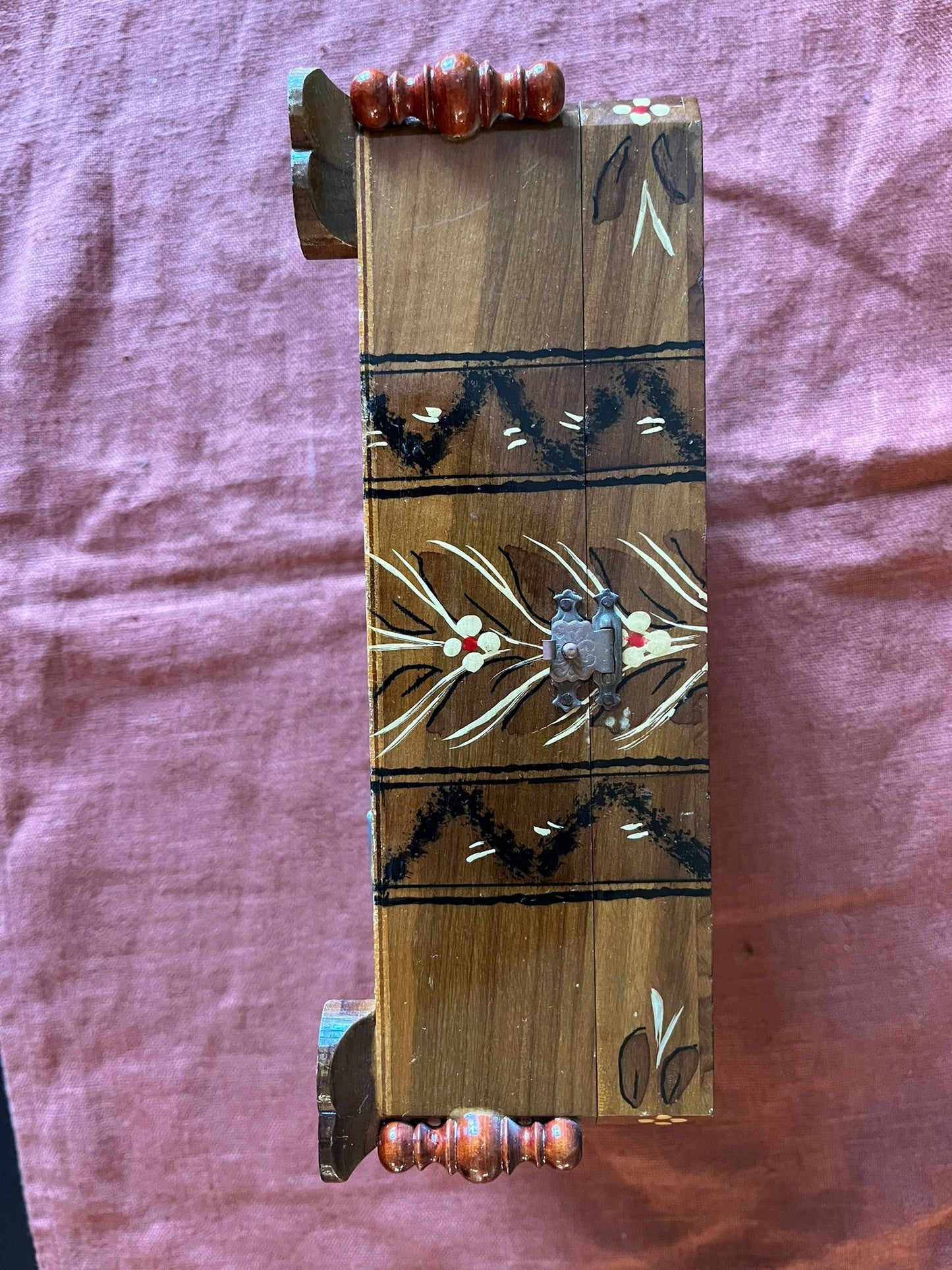 Boîte à bijoux musicale en bois avec miroir