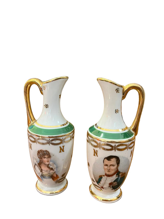 Huilier vinaigrier Napoléon en porcelaine avec support en métal
