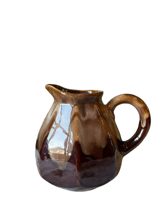 pichet en grès émaillé brun et beige années 1960-1970