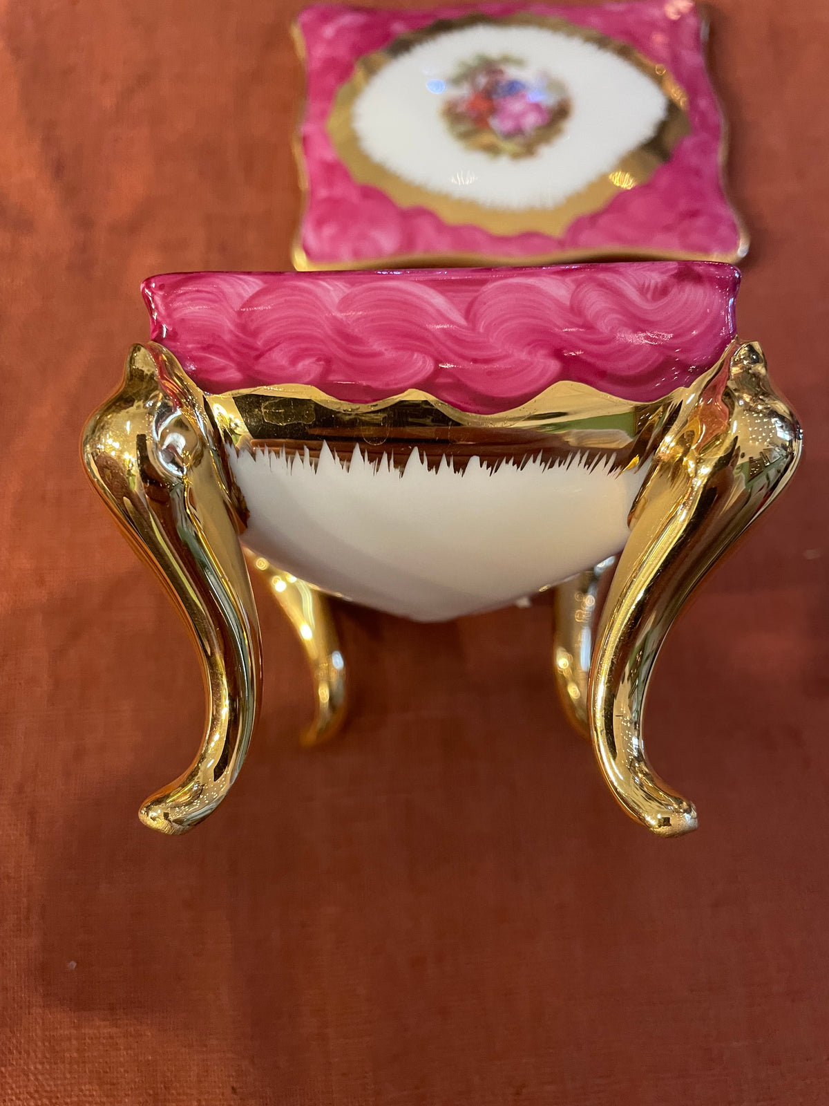 Boîte à bijoux en porcelaine de Limoges rose et dorée – Danijor