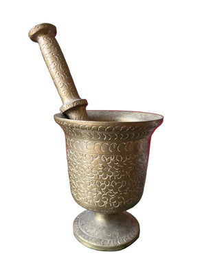 Mortier ancien en bronze massif avec pilon assorti