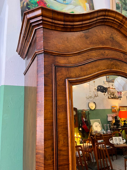 Armoire à glace Louis-Philippe en noyer