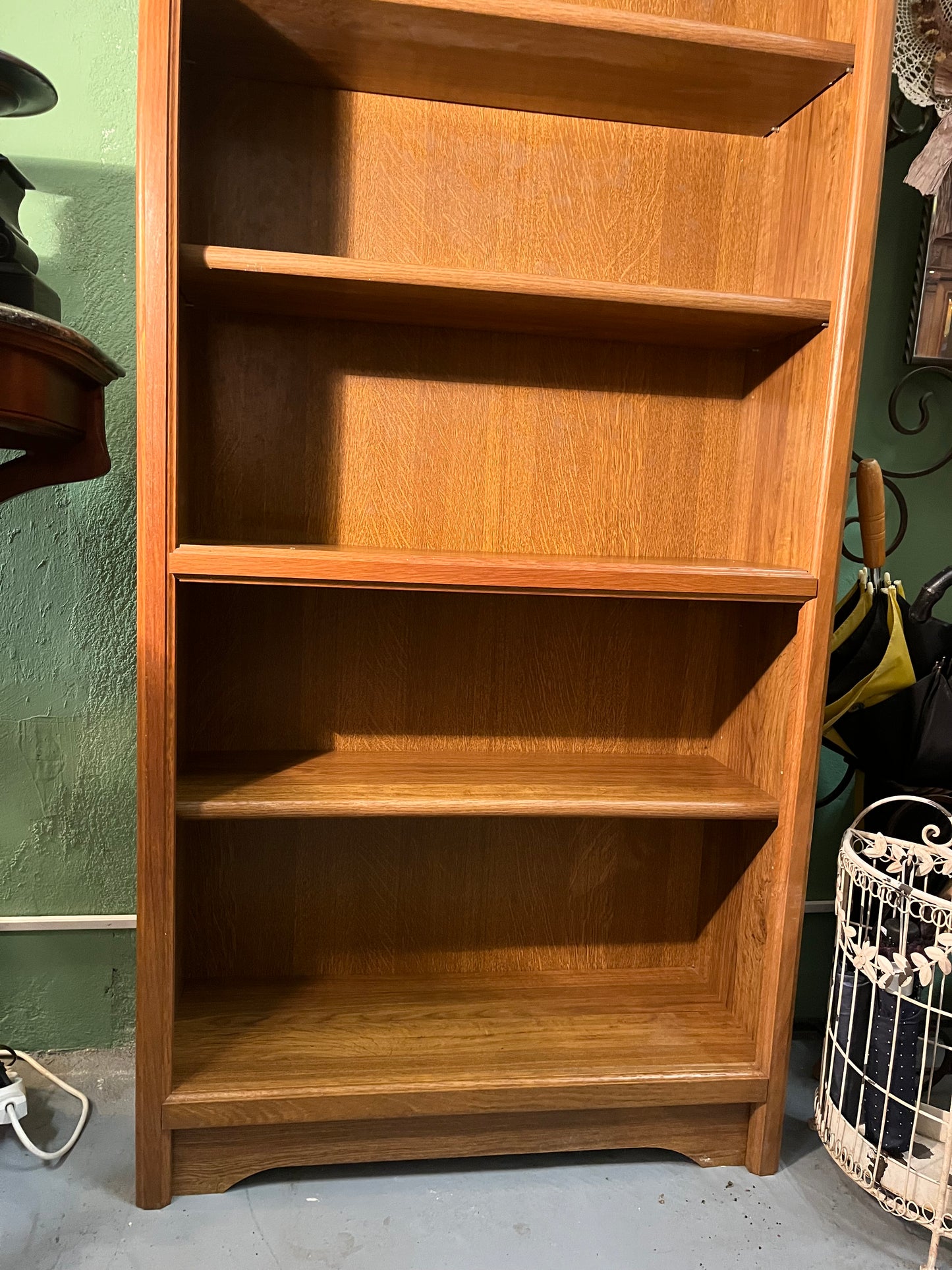 Étagères bibliothèque en bois