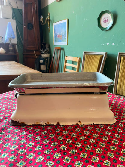 Balance ménagère Manufrance MBS 7 kg ancienne avec plateau émaillé