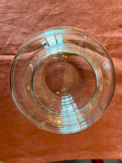 Vase boule en verre épais transparent