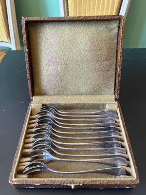 12 fourchettes à huîtres Christofle métal argenté en coffret