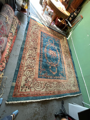 Grand tapis ancien en laine noué main décor floral bleu 294 x 225 cm
