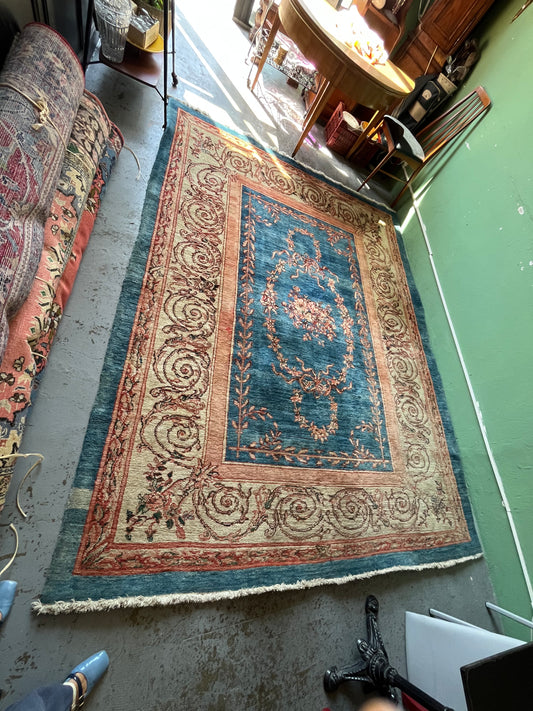 Grand tapis ancien en laine noué main décor floral bleu 294 x 225 cm
