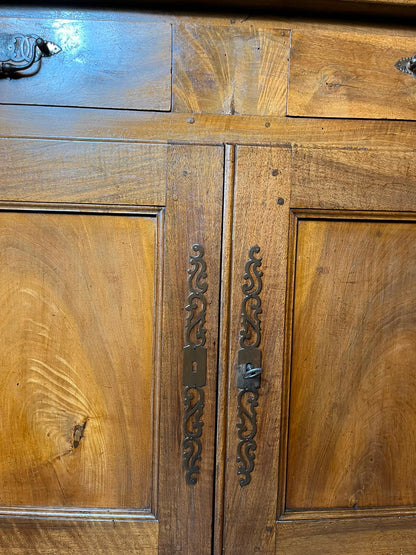 Buffet ancien en noyer massif 2 portes 2 tiroirs XIXe siècle campagne