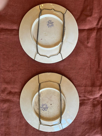Paire d’assiettes parlantes U&C Sarreguemines Perse proverbes chiens XIXe