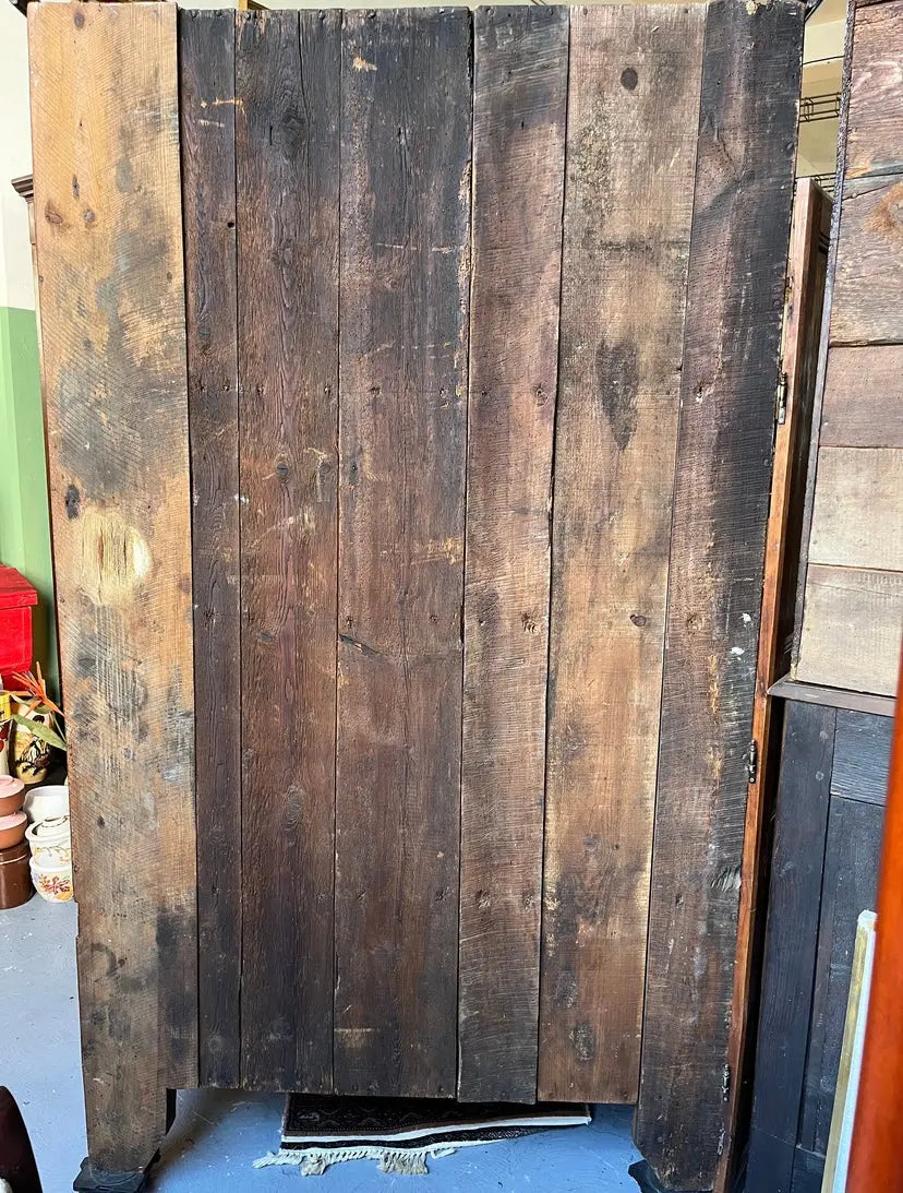 Ancienne grande armoire XVIIIe