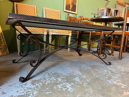 Table basse d’extérieur en fer forgé et mosaïque