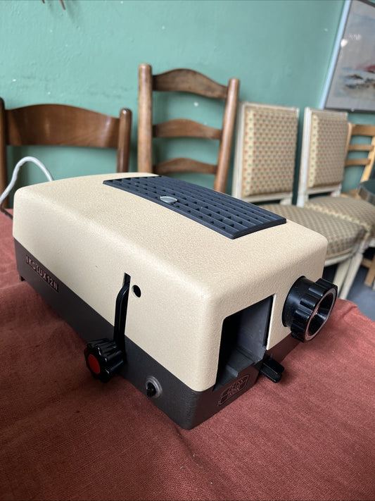 Projecteur Diapositives Ikolux12N